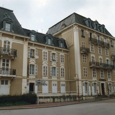 Studio Le Central Apartment Vittel Exterior photo